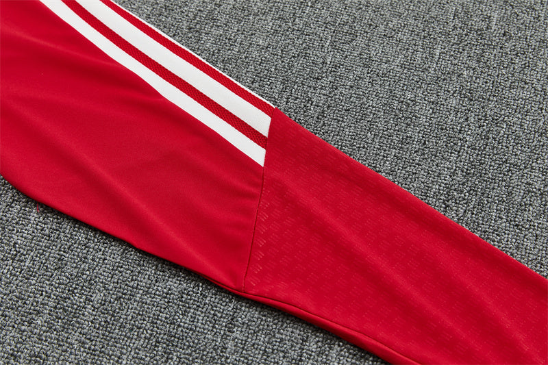 Conjunto España 2026/2027 – Rojo/Negro Entrenamiento
