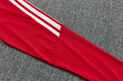 Conjunto España 2026/2027 – Rojo/Negro Entrenamiento