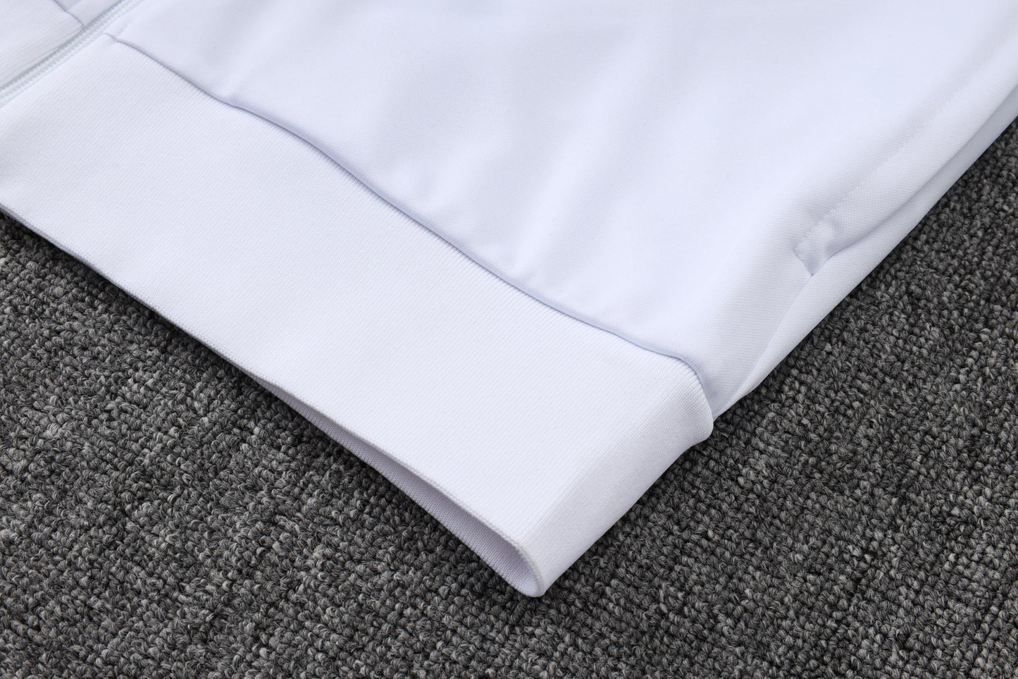 Chándal Real Madrid Retro Blanco y Morado 2025/2026