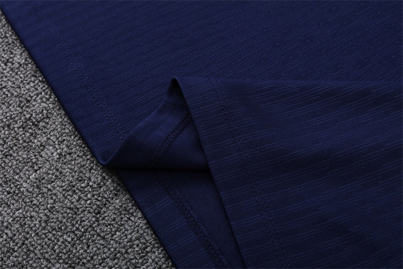 Chándal FC Barcelona - Elegancia Azul y Coral