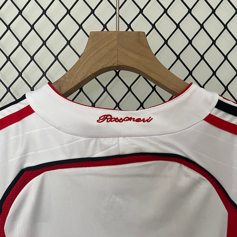 Conjunto Infantil AC Milan Retro – Final Champions League 2007