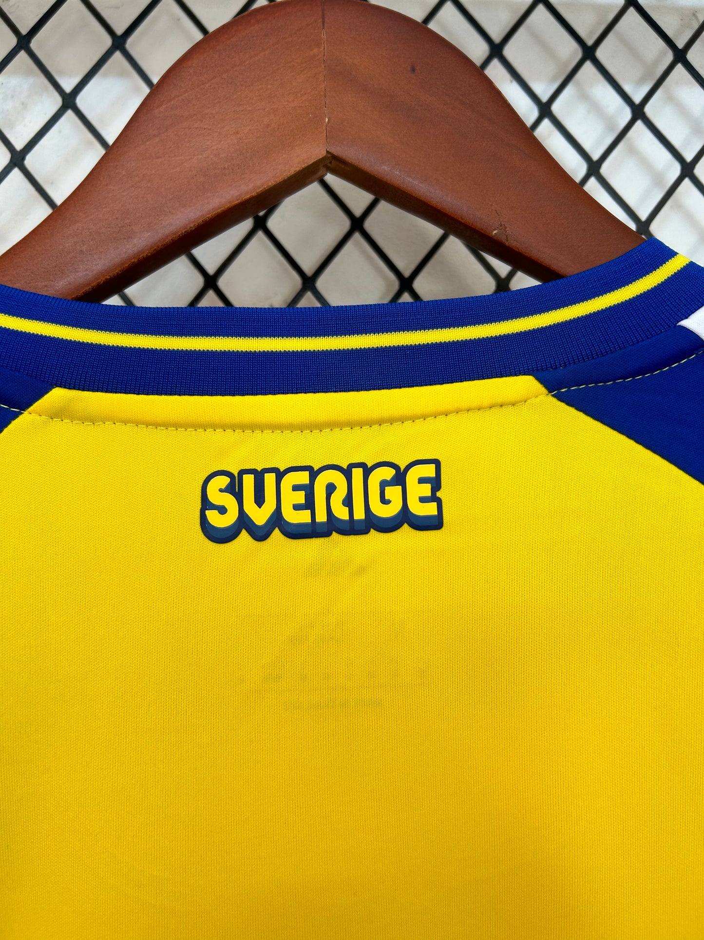 Camiseta Suecia 2025/2026 Local – Amarilla Oficial