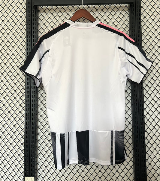 JUVENTUS 2025 – CAMISETA LOCAL