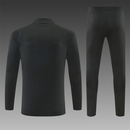 Conjunto Real Madrid 2026/2027 – Negro Total Entrenamiento
