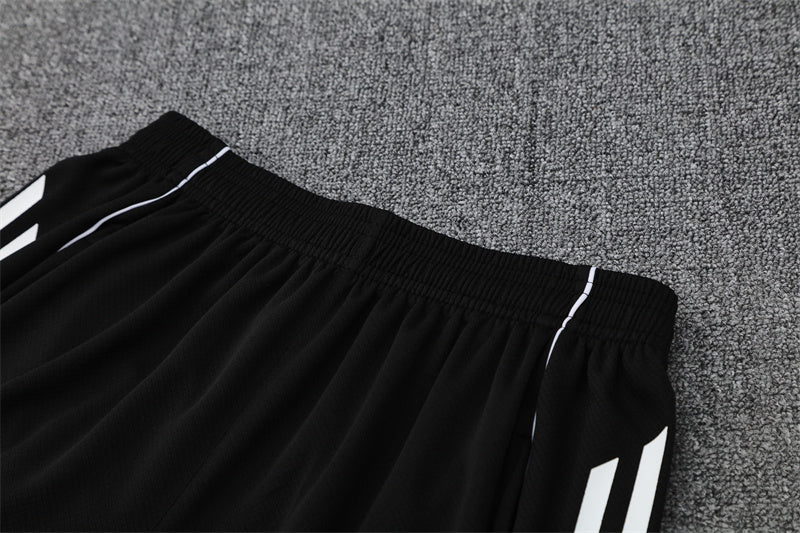 Set Oficial Japón Segunda Equipación 25/26 – Minimalismo Nipón, Máxima Precisión