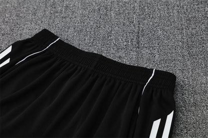 Set Oficial Japón Segunda Equipación 25/26 – Minimalismo Nipón, Máxima Precisión