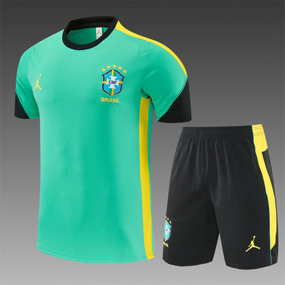 Conjunto Selección Brasil Entrenamiento 26/27 – Verde, Negro y Amarillo