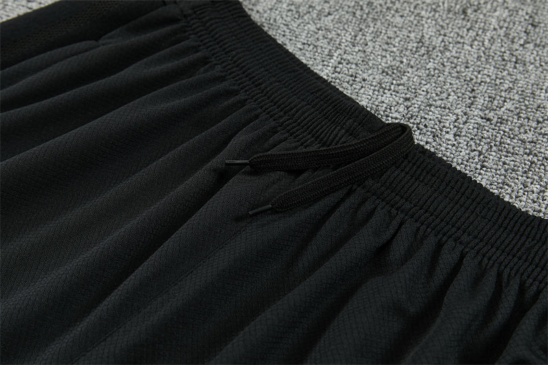 Conjunto Liverpool FC Entrenamiento Negro – Camiseta + Pantalón Corto