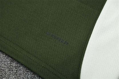 Set Oficial Bayern Múnich Cuarta Equipación 25/26 – Estilo Militar, Espíritu de Campeón