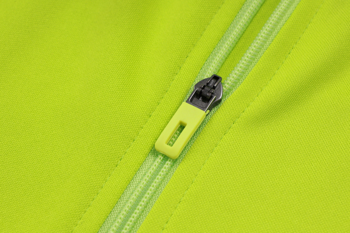 Chándal Real Madrid 2025/2026 – Verde Lima con Azul Marino