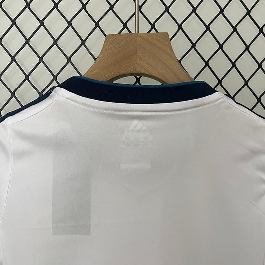 Conjunto Infantil Real Madrid Local – Era Bwin