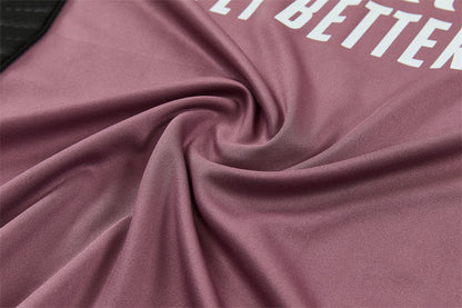 Chándal Real Madrid 2025/2026 – Entrenamiento Color Vino con Detalles Negros