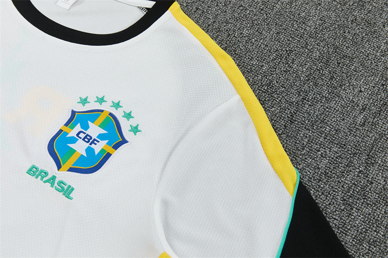 Conjunto Brasil 2026/2027 – Blanco Entrenamiento