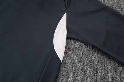 Chándal Real Madrid 2025/2026 – Elegancia Merengue