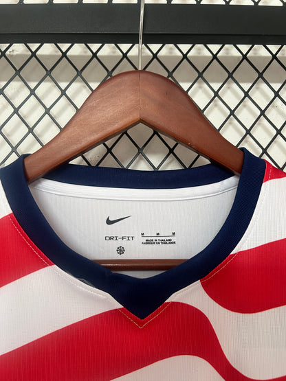 Camiseta USA 2025/2026 Local – Diseño Ondas Roja y Blanca