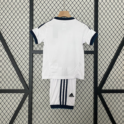 Conjunto Infantil Real Madrid Local – Era Bwin