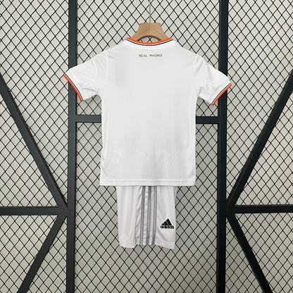 Conjunto Infantil Real Madrid Local – Era Fly Emirates