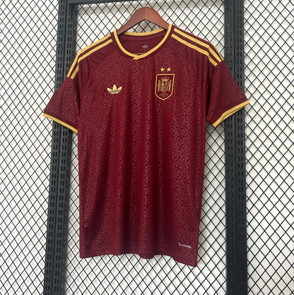 Camiseta España Edición Especial 26/27 – Granate y Dorada