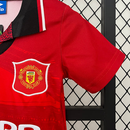 Conjunto Manchester United Kids Umbro – Sharp (1998-1999)