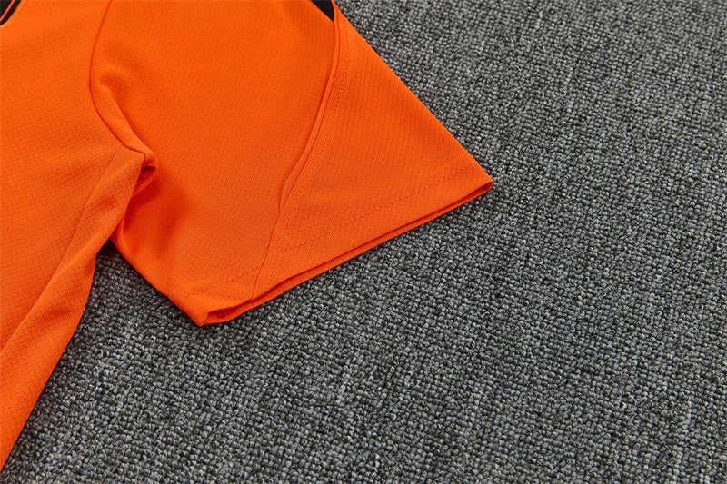 Conjunto Holanda 2026/2027 – Naranja Entrenamiento