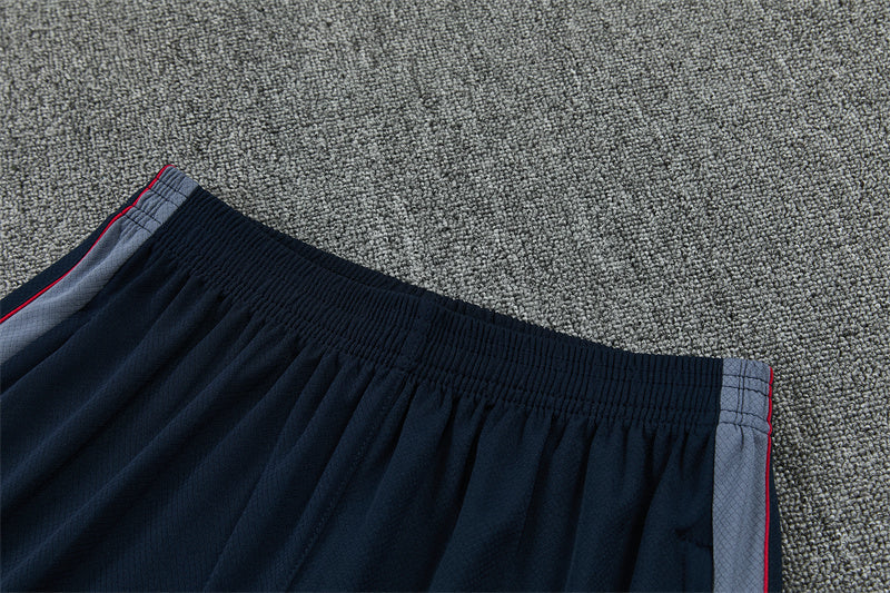 Conjunto Inglaterra 2026/2027 – Gris Entrenamiento