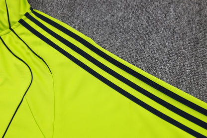 Chándal Real Madrid 2025/2026 – Verde Lima con Azul Marino