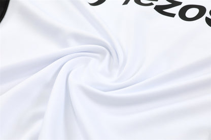 MANCHESTER UNITED – KIT DE ENTRENAMIENTO 2025/26