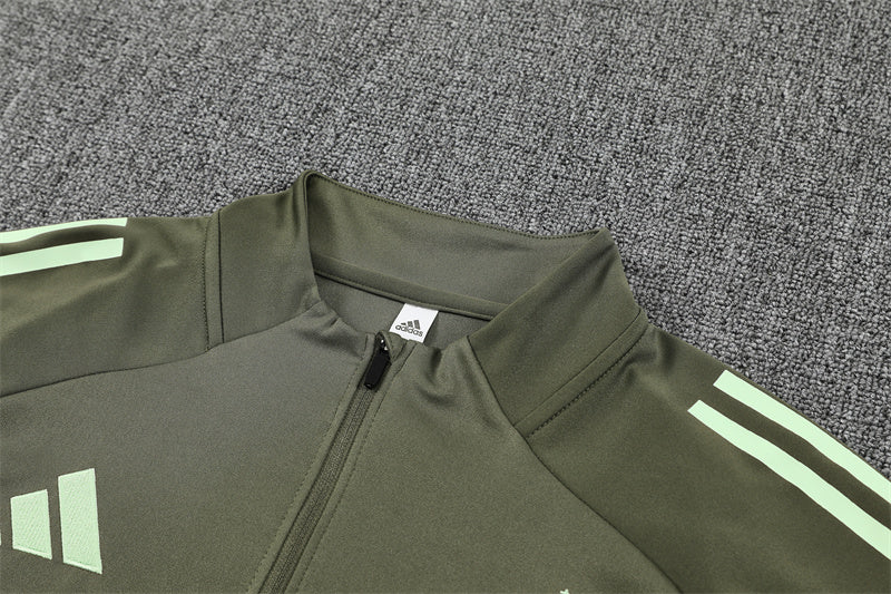 REAL MADRID – KIT DE ENTRENAMIENTO OSCURO 2025/26