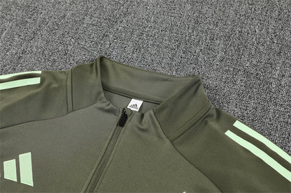 REAL MADRID – KIT DE ENTRENAMIENTO OSCURO 2025/26