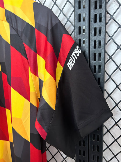 Camiseta Alemania 2025/2026 Edición Especial – Diseño geométrico tricolor
