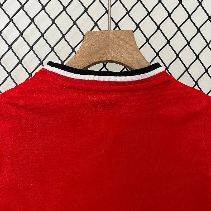 Conjunto Infantil Manchester United 2002/2004 – Vodafone by Umbro