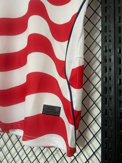 Camiseta USA 2025/2026 Local – Diseño Ondas Roja y Blanca
