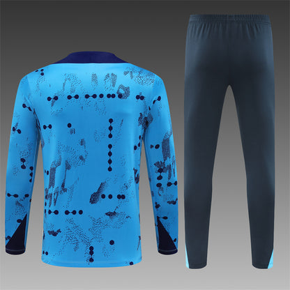 Conjunto Deportivo del Chelsea FC - Edición Azul Claro con Diseño Abstracto