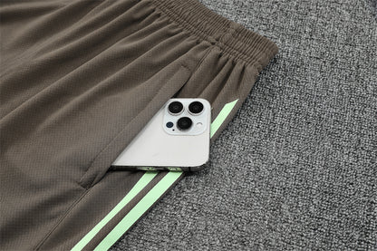 REAL MADRID – CONJUNTO DE ENTRENAMIENTO VERDE MENTA 2025/26