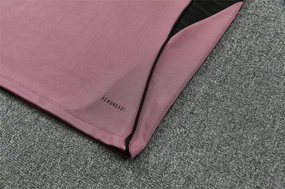 Chándal Real Madrid 2025/2026 – Entrenamiento Color Vino con Detalles Negros