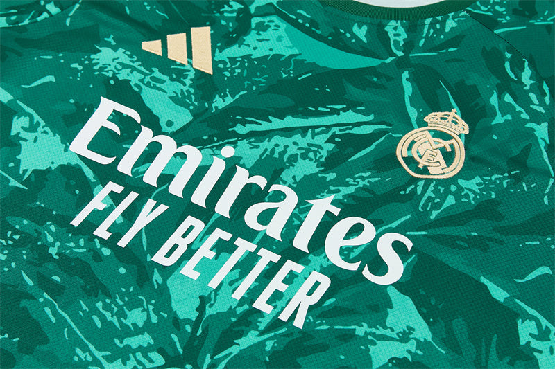 Conjunto Real Madrid 2026/2027 – Verde Especial