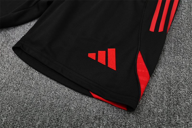 Set Oficial Bayern Múnich Cuarta Equipación 25/26 – Estilo Militar, Espíritu de Campeón