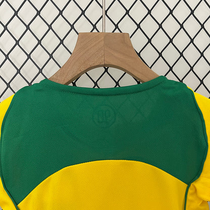 Conjunto Brasil Kids Nike – Home Amarillo (2006)