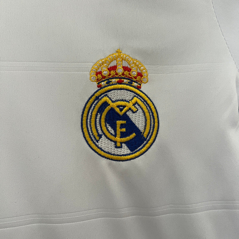 Conjunto Infantil Real Madrid Local – Era Fly Emirates