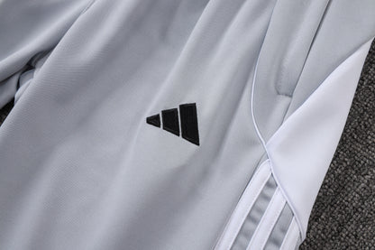 Chándal Real Madrid 2025/2026 – Blanco Perla Adidas