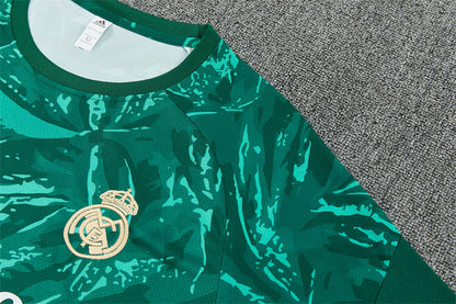 Conjunto Real Madrid 2026/2027 – Verde Especial