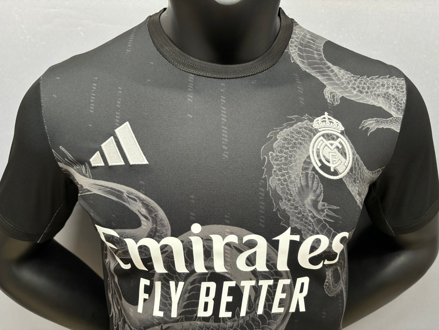 Camiseta Alternativa Real Madrid 2024/2025 - Dragón Negro