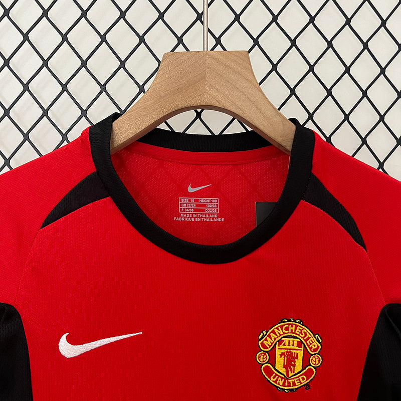 Conjunto Manchester United Kids Nike – Vodafone (2002-2004)