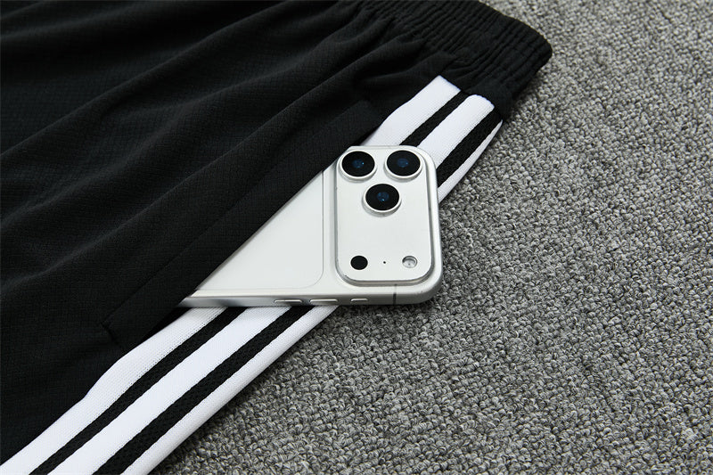 Conjunto Liverpool Entrenamiento Blanco 26/27