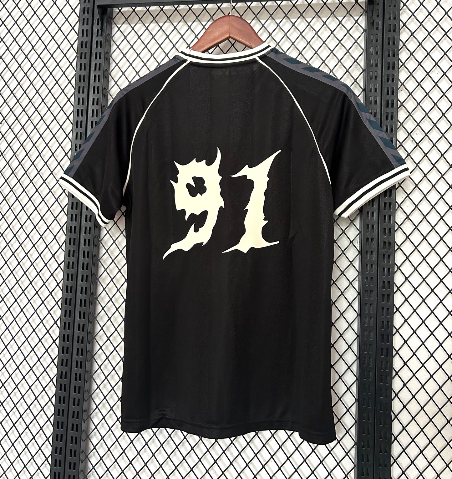 Camiseta Especial The Prodigy x Hummel 2026-27