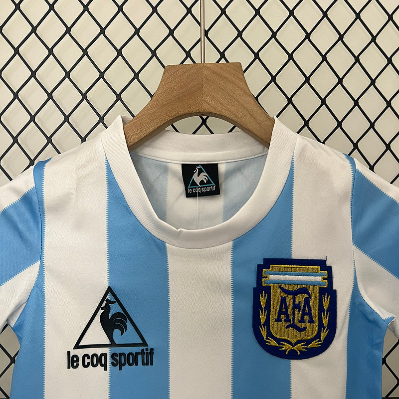 Conjunto Infantil Argentina Retro 1986 – Le Coq Sportif
