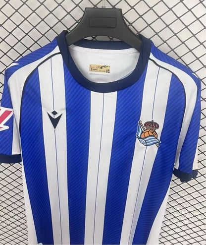 Camiseta Real Sociedad Local 2025/26 – Oficial Macron