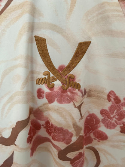 Camiseta Especial Diseño Floral y Caballo – Edición Premium