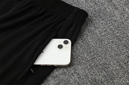 LIVERPOOL FC – KIT DE ENTRENAMIENTO 2025/26