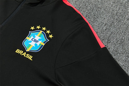 Conjunto Brasil 2026/2027 – Negro/Rojo Entrenamiento